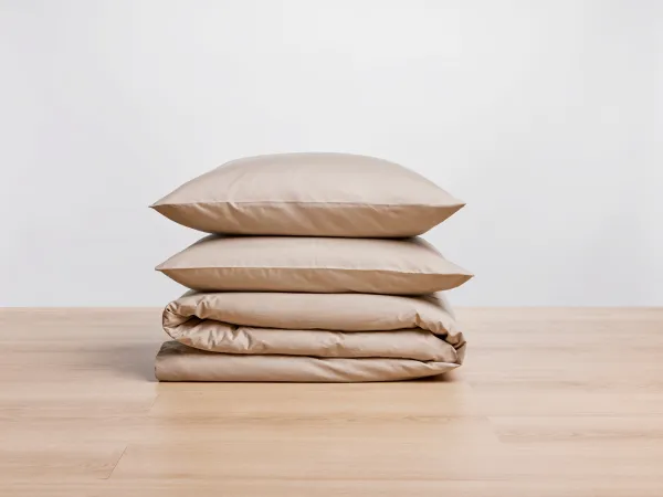 Essential bedding set